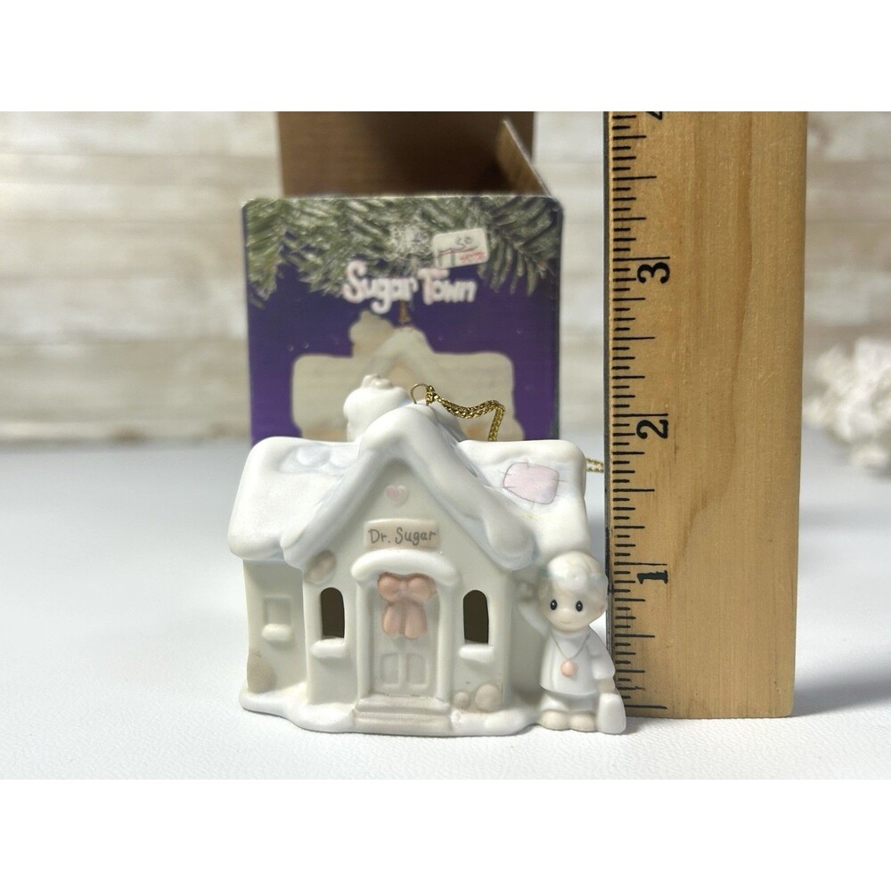 1995 Precious Moments Sugar Town Dr Sugar's Office Ornament #530441 Cute